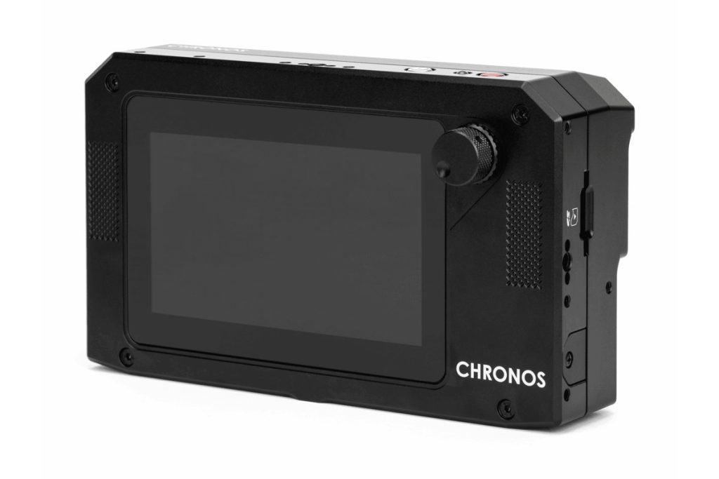 Tył kamery Chronos Q12 z 5-calowym ekranem dotykowym i pokrętłem
