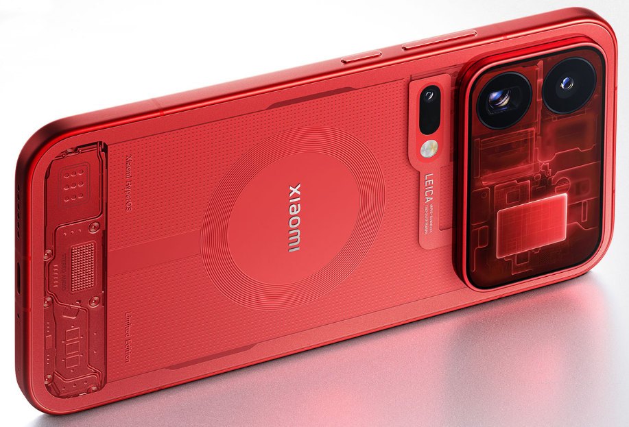 Czerwony Xiaomi 18 Pro Max w edycji przezroczystej