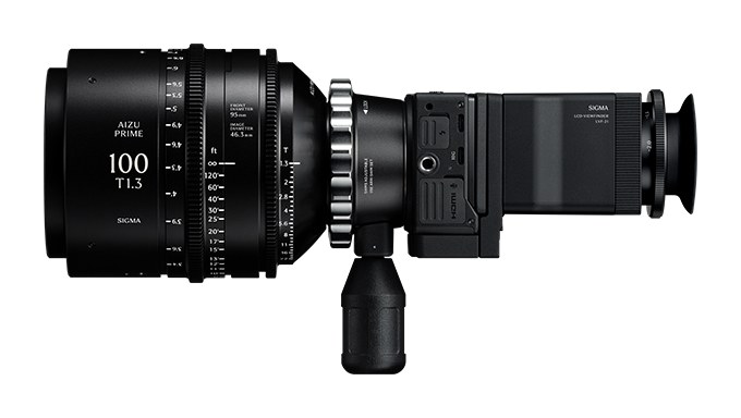Sigma FP2 w konfiguracji filmowej z obiektywem Aizu Prime 100 mm T1.3 i lupą LVF-21